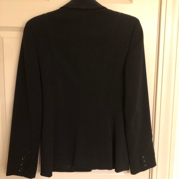 Blazer - Picture 2 of 5